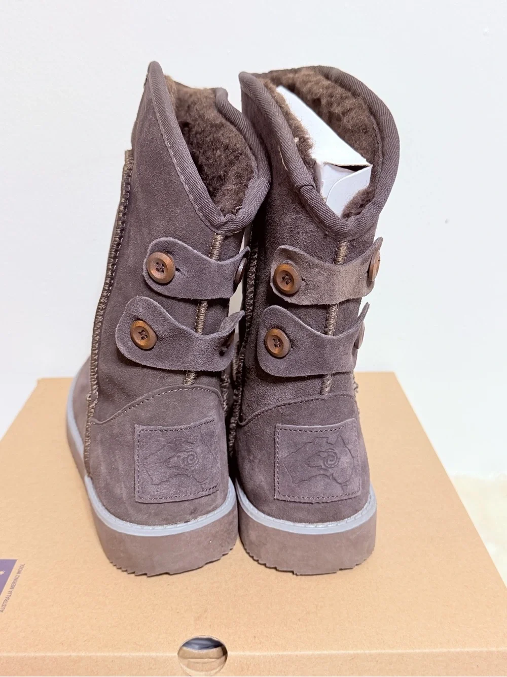 Aussie Merino Australia merino wool chocolate boot size 8 new with tags